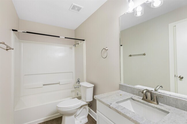 Building Photo - 19106 Spruce Bough Ln