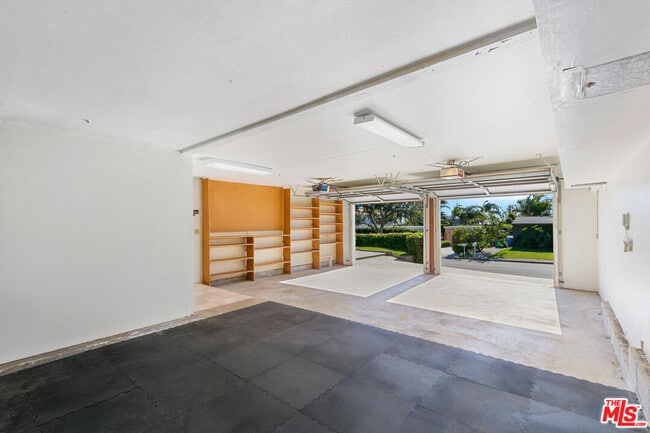 Building Photo - 31763 Cottontail Ln