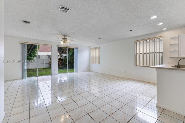 Building Photo - 2138 Chagall Cir