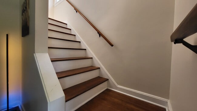 Stairs - 156 Stoneleigh Ave