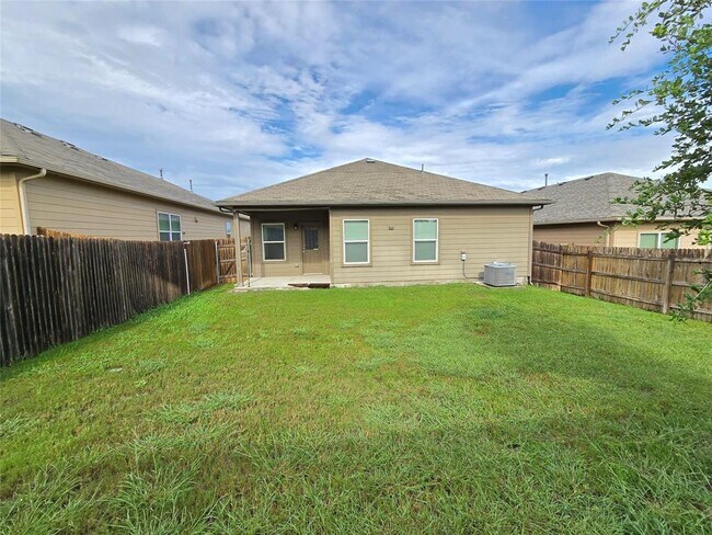 Building Photo - 10210 Tildon Ave