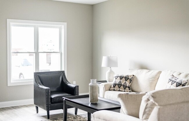 Building Photo - 3 Bedroom Townhome in Lynchburg