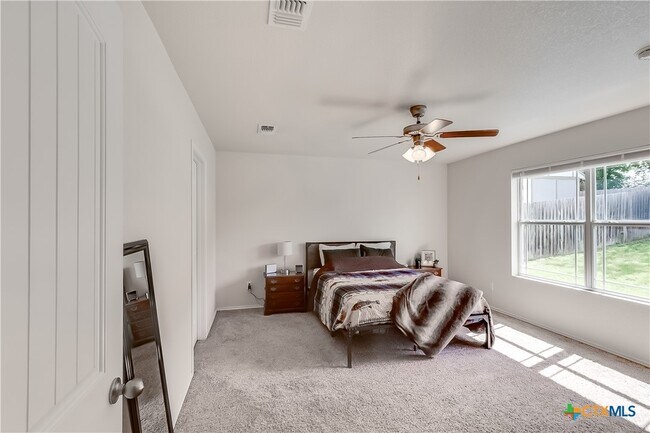 Building Photo - 5102 Screaming Eagle Cir