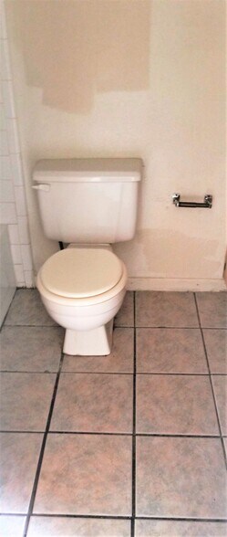 Building Photo - 607 N 20th St