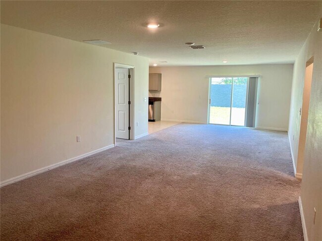 Building Photo - 348 Towns Cir