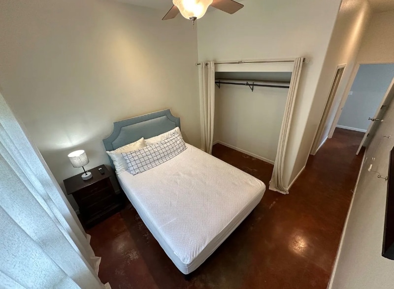 Building Photo - 118 E Huapala Pl