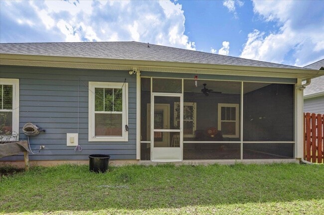 Building Photo - 855 Avery Park Dr