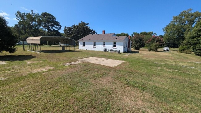 Building Photo - 2859 E River Rd