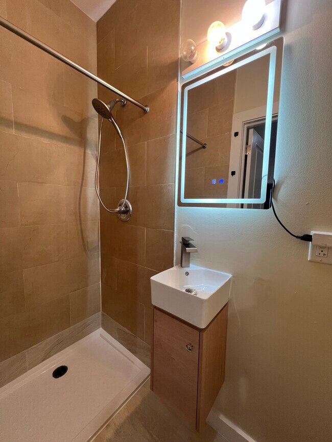 Bathroom - 1704 Cecil B Moore Ave