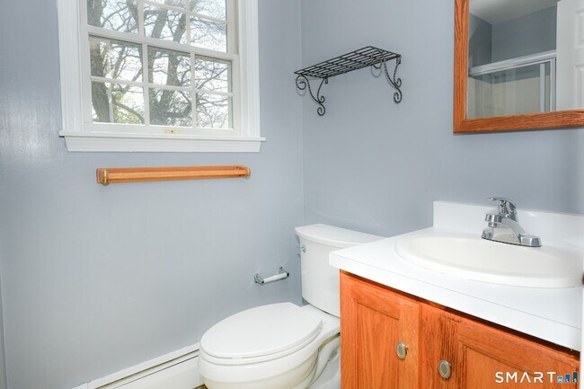 Building Photo - 5 Moody Ave