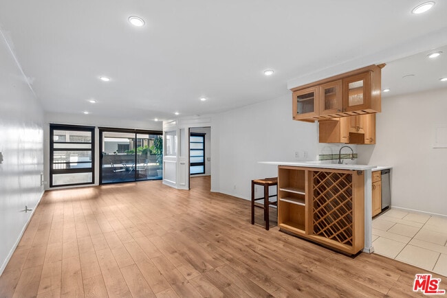 Primary Photo - 7742 Redlands St
