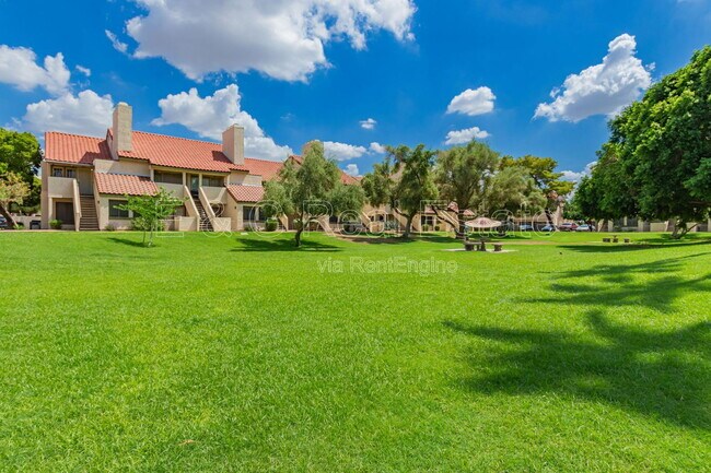 Building Photo - 30 E Brown Rd