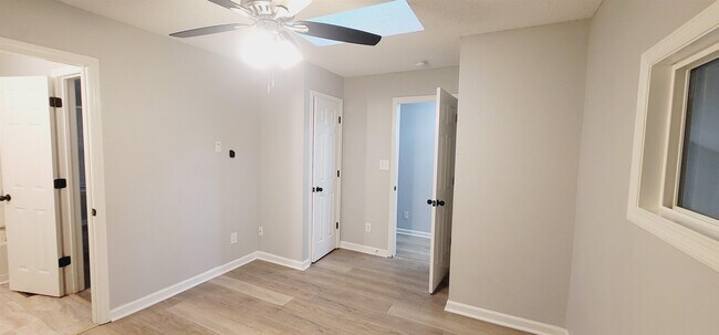 Building Photo - 2419 Nugget Ln
