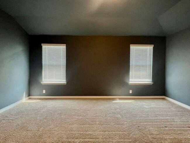 Building Photo - 13510 Whisper Bnd