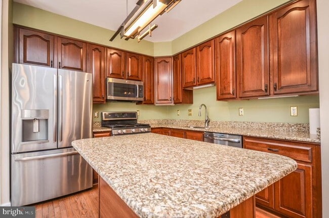 Building Photo - 13776 Lambertina Pl