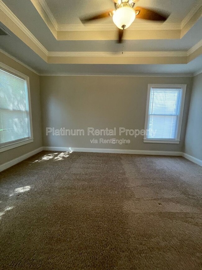 Building Photo - 750 Terry St SE