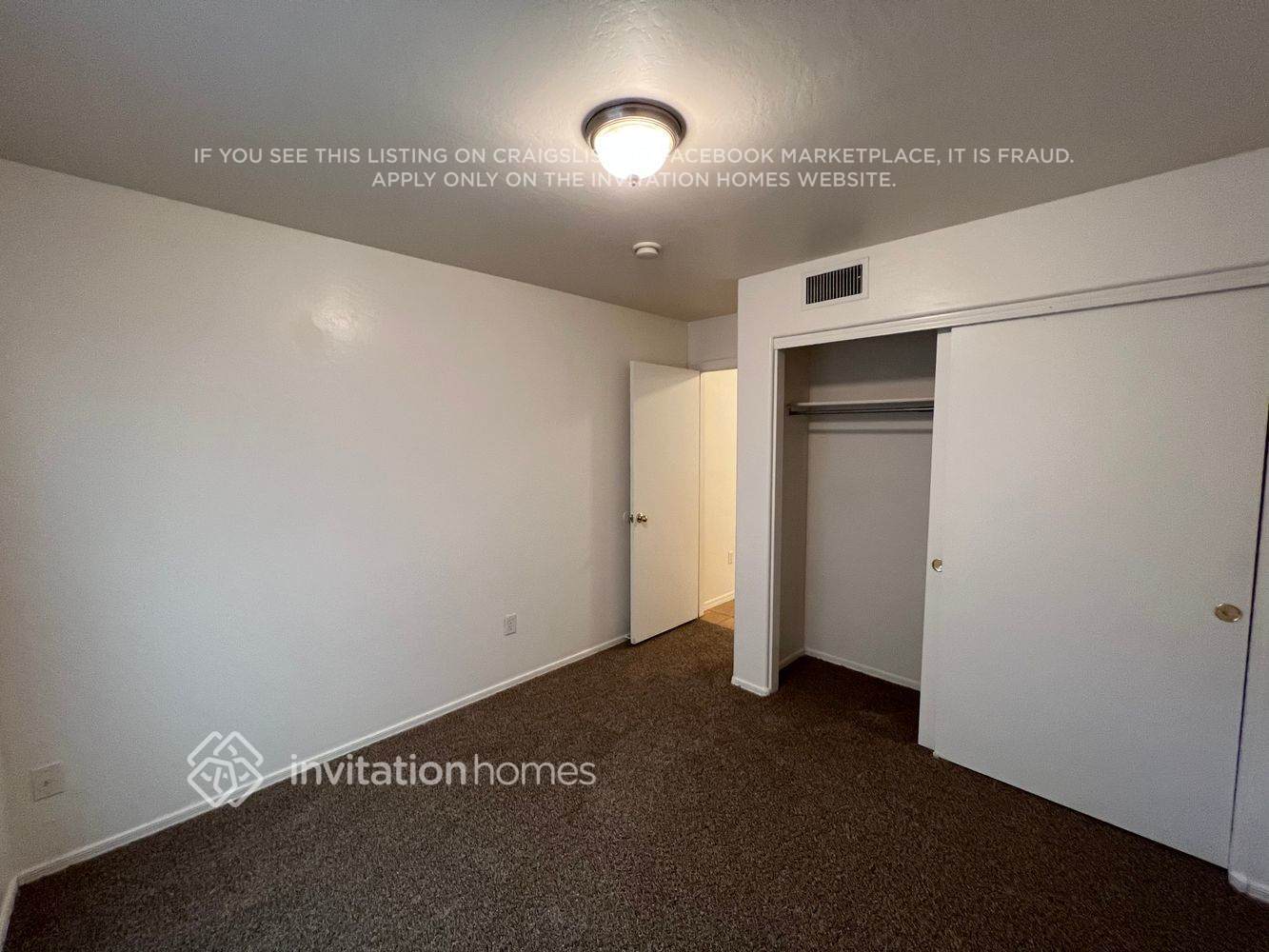 Building Photo - 1418 S 122nd Ln