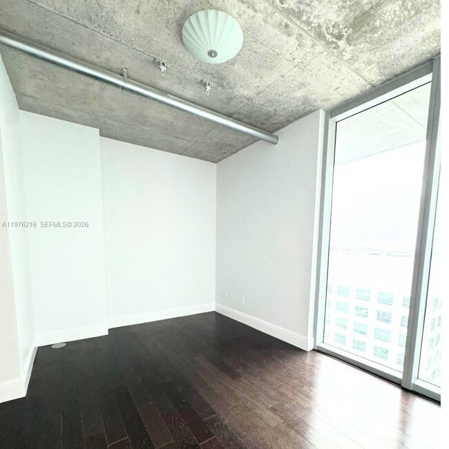 Building Photo - 690 SW 1st Ct