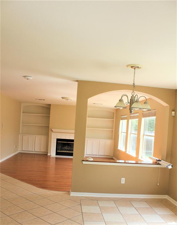 Building Photo - 2011 Lantana Dr