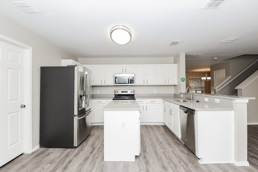 Building Photo - 2308 Overlook Ln