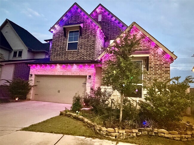 Building Photo - 25859 Rippey Gln Dr