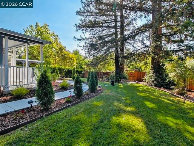 Building Photo - 143 Pulido Rd