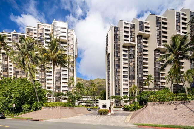 Building Photo - 531 Hahaione St