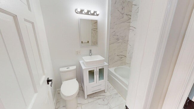 Building Photo - 1138 S Hanover St