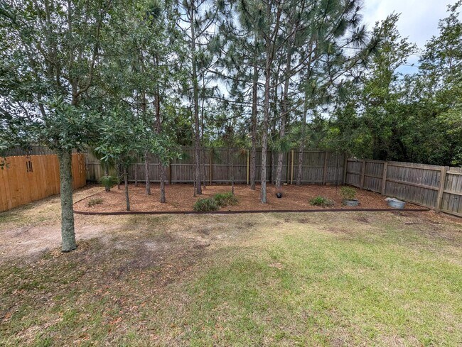 Building Photo - 1827 Sundown Dr