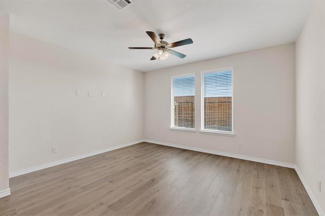 Building Photo - 740 Thorn Crk Dr