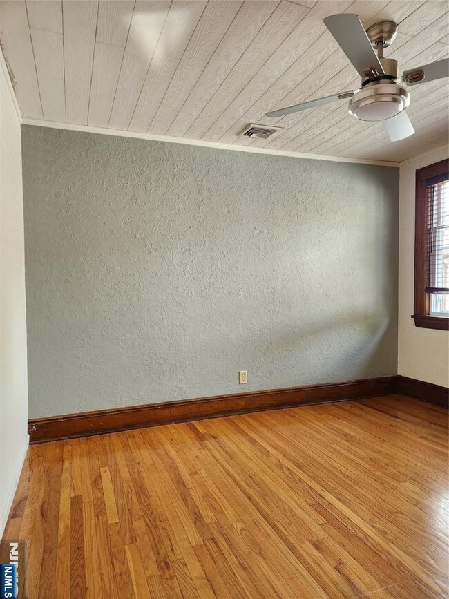 Building Photo - 436 Hill