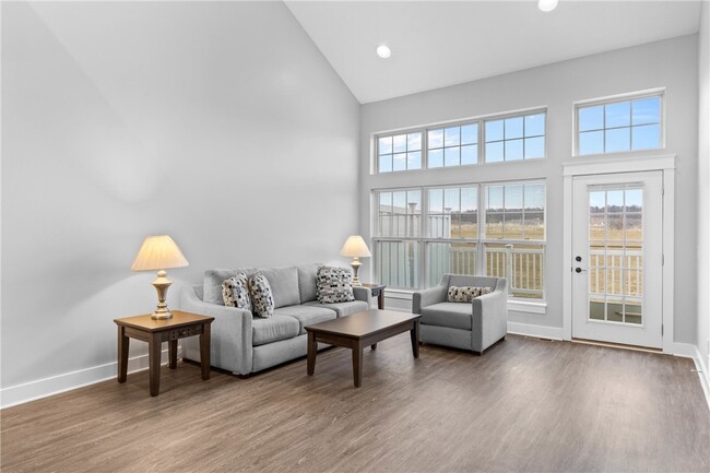 Building Photo - 7149 Challenger Cir