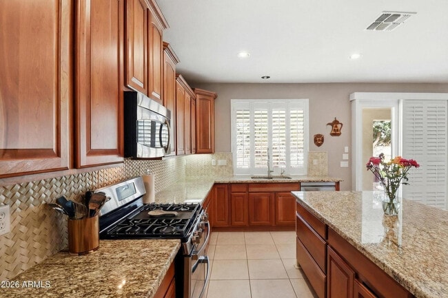 Building Photo - 3834 E Diamond Rd