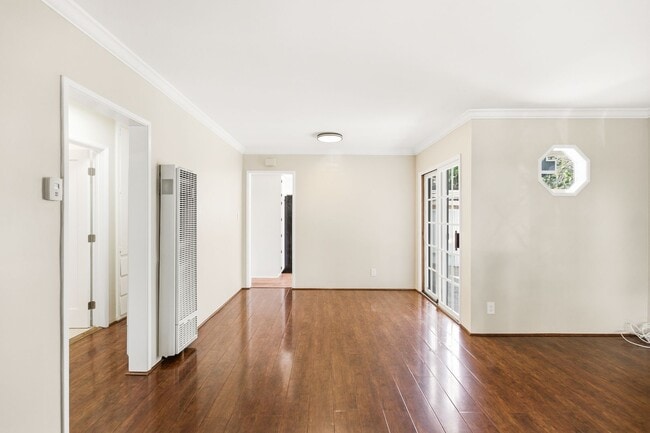 Building Photo - 12334 Moorpark St