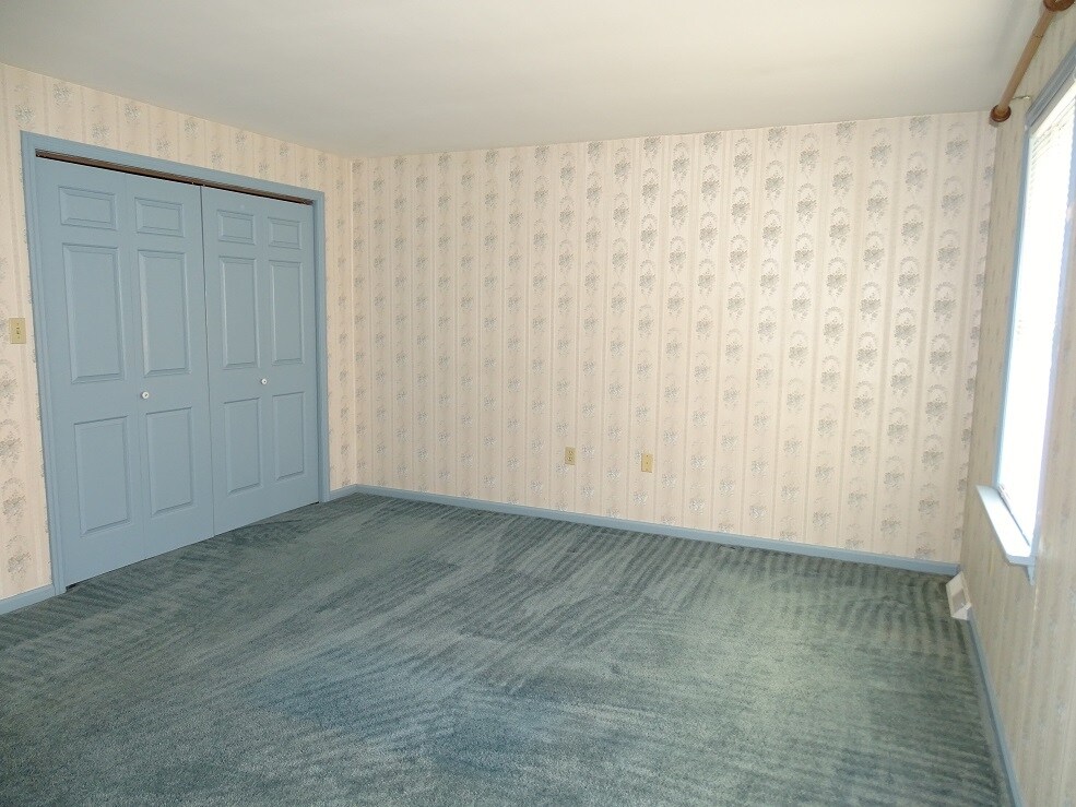 Building Photo - 859 Cindy Ln