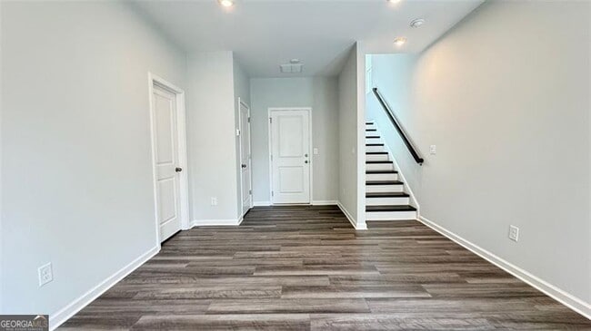 Building Photo - 1479 Creekside Cir NW