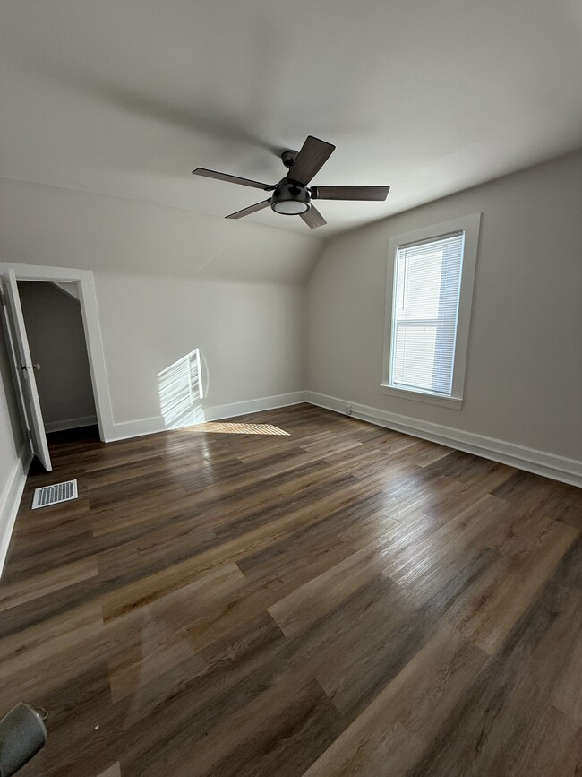 Building Photo - 1023 S 25th St