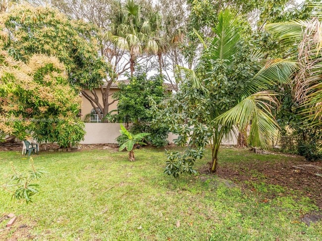 Building Photo - 9939 Majestic Way