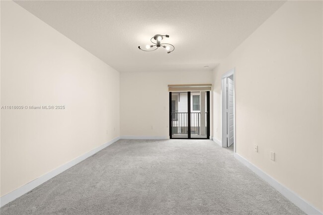 Building Photo - 4746 NW 83rd Pkwy