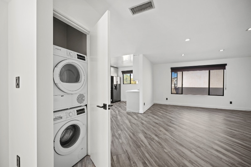 Building Photo - 5667 La Mirada Ave