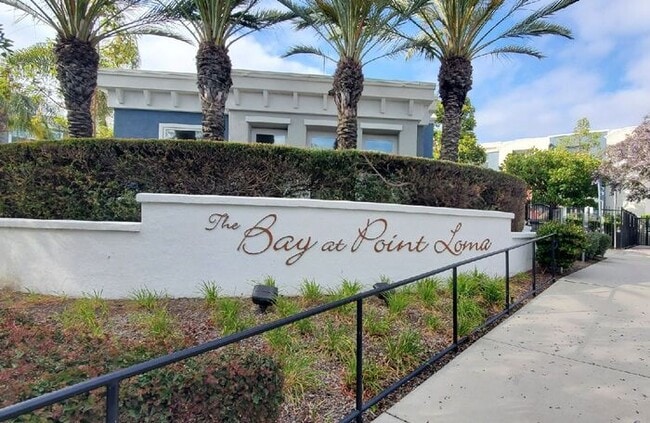Primary Photo - 2 Bed, 2 Bath located within Point Loma an...