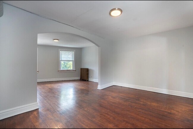 Building Photo - 4419 S Kingshighway Blvd