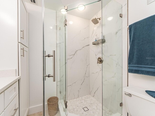 Building Photo - 241 Skiff Point