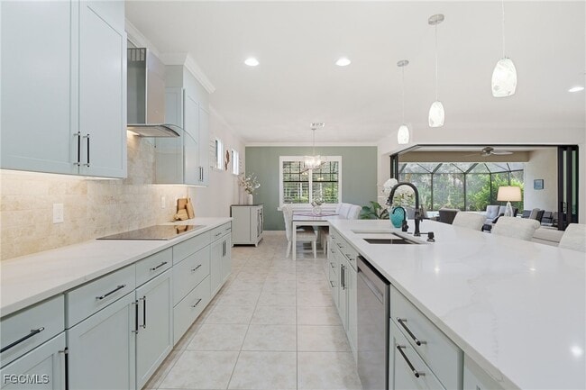 Building Photo - 11012 Castlereagh St