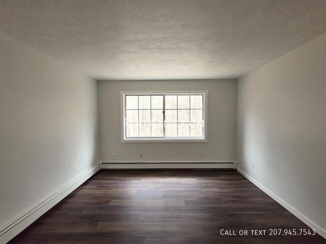 Building Photo - 20 Tall Pines Dr