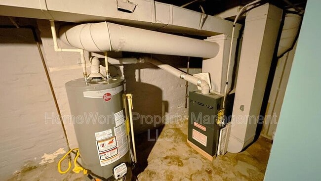 Building Photo - 317 S Mount St