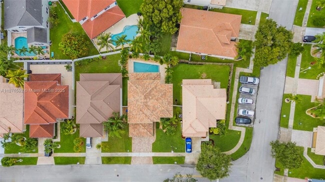 Building Photo - 2716 SW 180th Ave