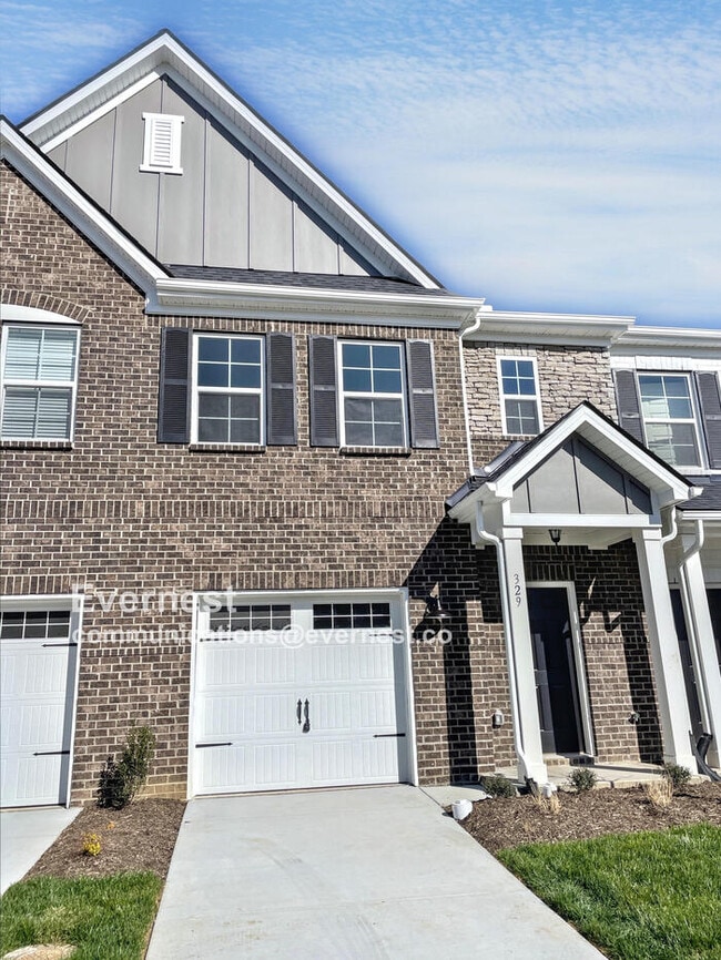 Building Photo - 3-Bed/ 2.5-Bath Townhouse/ Available Soon!