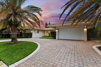 Building Photo - 12930 Oleander Rd