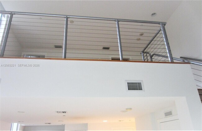 Building Photo - 1050 Brickell Ave